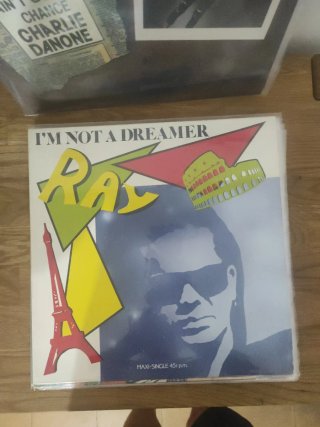 Maxi Singles 4 x 24euros