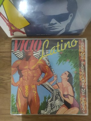 Maxi Singles 4 x 24euros