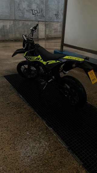 Rieju MRT 50 2025 Negro/Amarillo