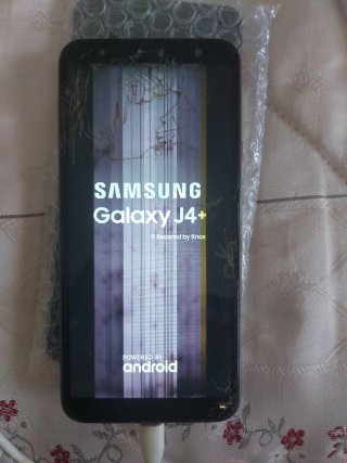 Samsung J4+