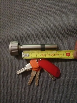 Bombin de seguridad con pomo marca KABA