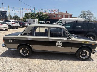 SEAT 124 124