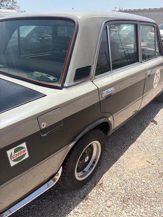 SEAT 124 124