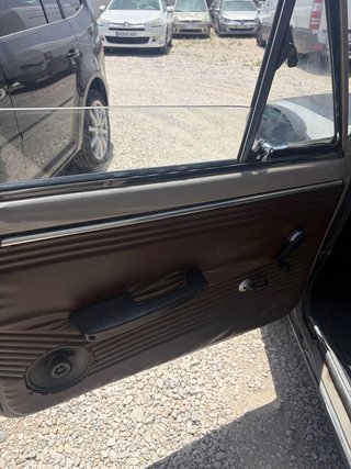 SEAT 124 124