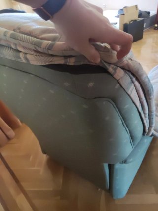 Sillón cómodo con fundas