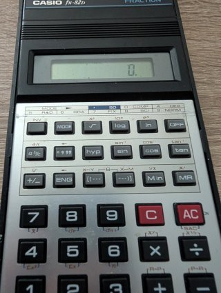 Calculadora científica Casio FX-82D