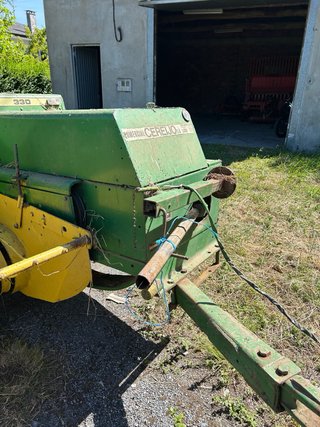 Empacadora John Deere 330