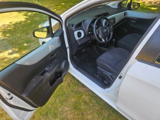 Toyota Yaris 2014 Hybrid