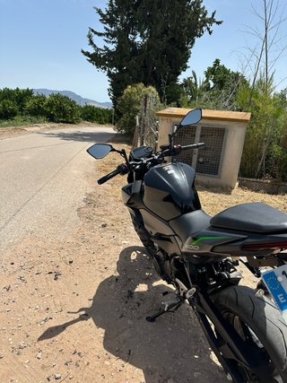 Kawasaki Z500 black a2