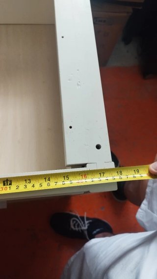 Escritorio madera maciza con cajones