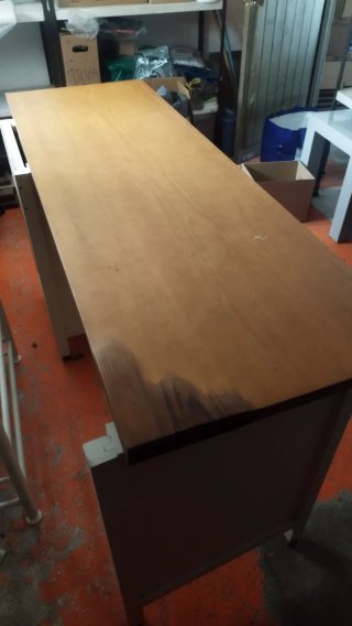 Escritorio madera maciza con cajones