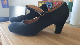 Zapatos de flamenco negros