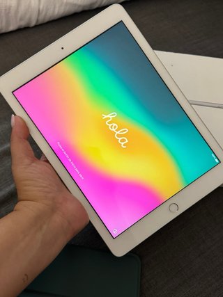 iPad 6ta Gen sin usar, perfecto estado + funda