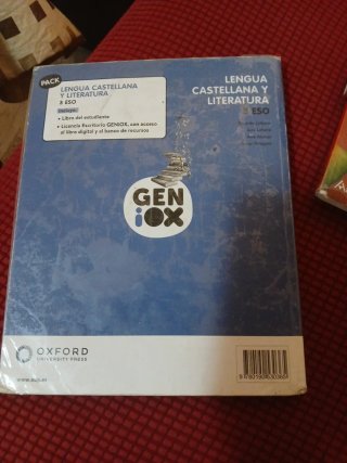 Vendo libros 3 ESO de IES Universidad Laboral en T
