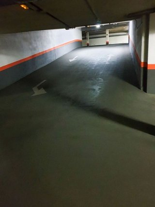 Garaje en alquiler en Ensanche de Vallecas - Valdecarros en Madrid
