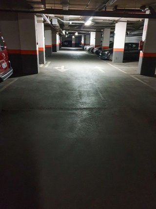 Garaje en alquiler en Ensanche de Vallecas - Valdecarros en Madrid