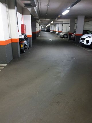 Garaje en alquiler en Ensanche de Vallecas - Valdecarros en Madrid