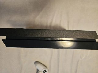 PS4 500GB Negra + Mando Blanco y juego