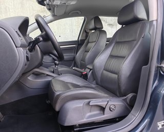 GOLF V 1.6 102 CV 116.000 KM * 1 DUEÑO Y LIBRO *
