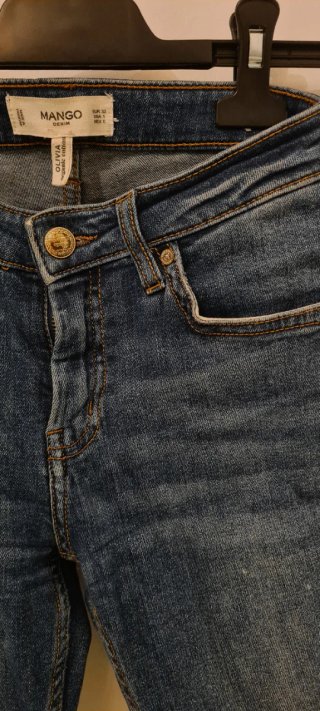Pantalón vaquero Mango azul talla XS