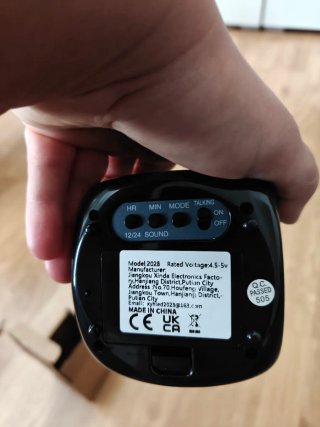 Reloj despertador LCD con proyector