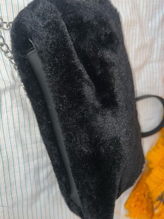 Bolso Negro Pelo Stradivarius