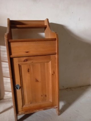 Muebles de madera y metal