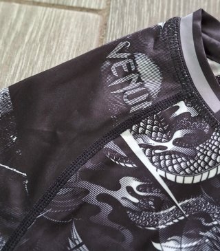 Camiseta lucha Venum Dragon