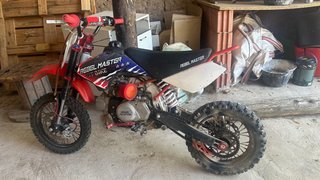 Pit Bike 125cc 4T Rebel Master