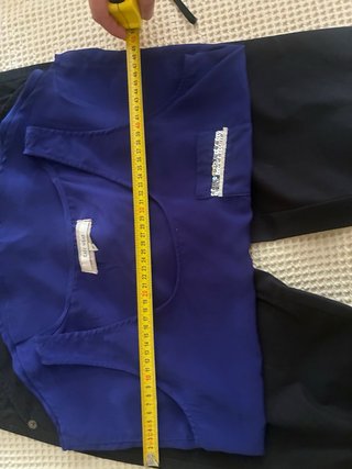 Pantalón Adolfo Domínguez y Top Azul