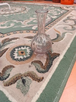 Jarrón de cristal transparente