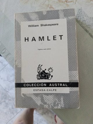 Hamlet - William Shakespeare