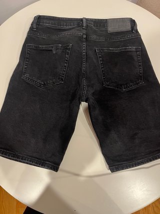 Pull&Bear Pantalón Corto Negro Roto