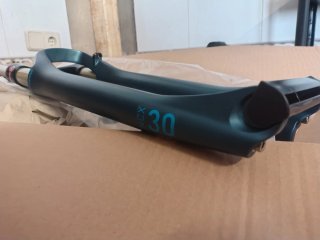 Horquilla Aire Suntour NCX-E RL Air 28 Qd