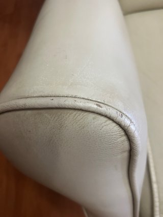 Butaca de piel beige