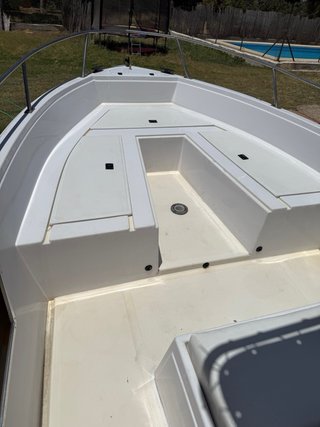 Embarcación barco open  5,90m (solo casco)