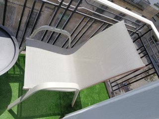 Silla y mesa  Balcón impecables sin ningún rascazo