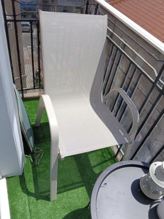Silla y mesa  Balcón impecables sin ningún rascazo
