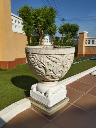 2 Maceteros Piedra Beige