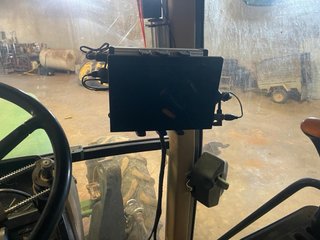 John Deere 6610 + Pala Castillero + GPS (7.900h)