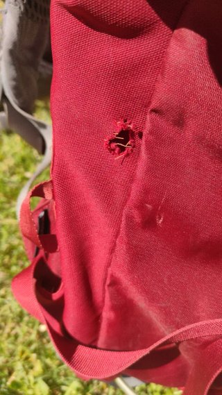 Mochila Osprey Ariel 55 AG con chubasquero incluid