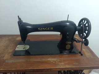Máquina de coser Singer antigua NO ENVIOS