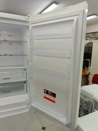 Nevera combi Whirlpool 190/60cm clase E garantia