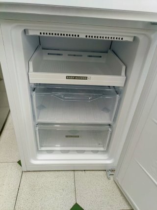 Nevera combi Whirlpool 190/60cm clase E garantia