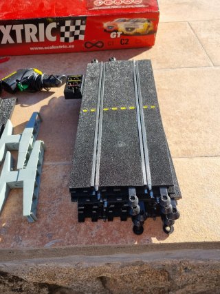 Scalextric C2 GT Seat Cupra GT vs Seat Cupra GT