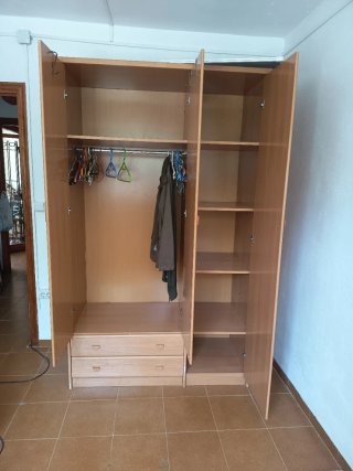 Armario 3 puertas madera con 2 cajones