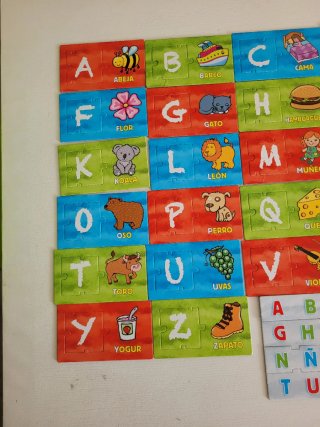 Puzzle El Alfabeto Clementoni.