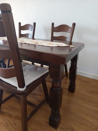 Mesa y 4 Sillas Comedor Madera Maciza