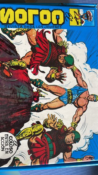 El Coloso completo en una caja. 83 comics