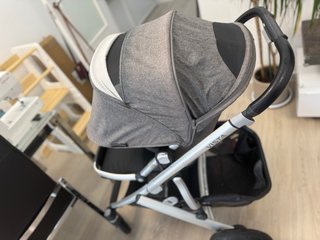 Carrito Bebé Uppababy V2 Gris comprado 2024